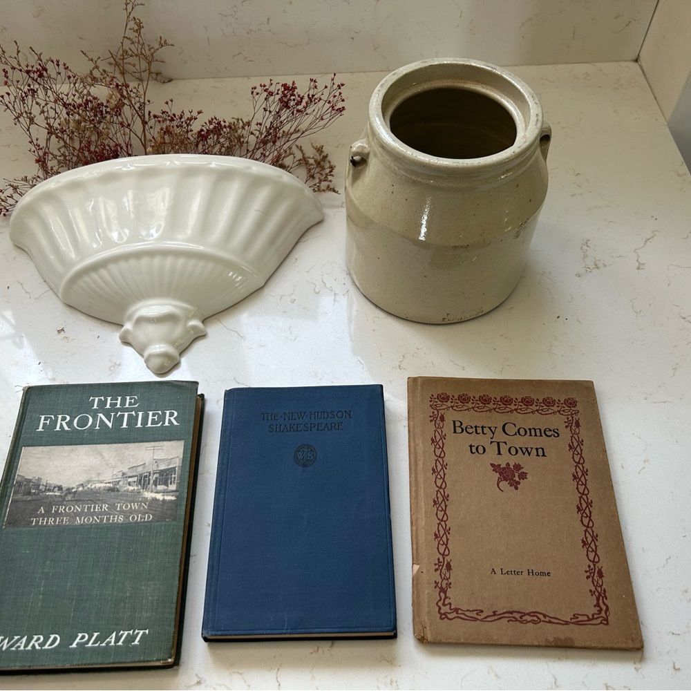 Vintage decor bundle